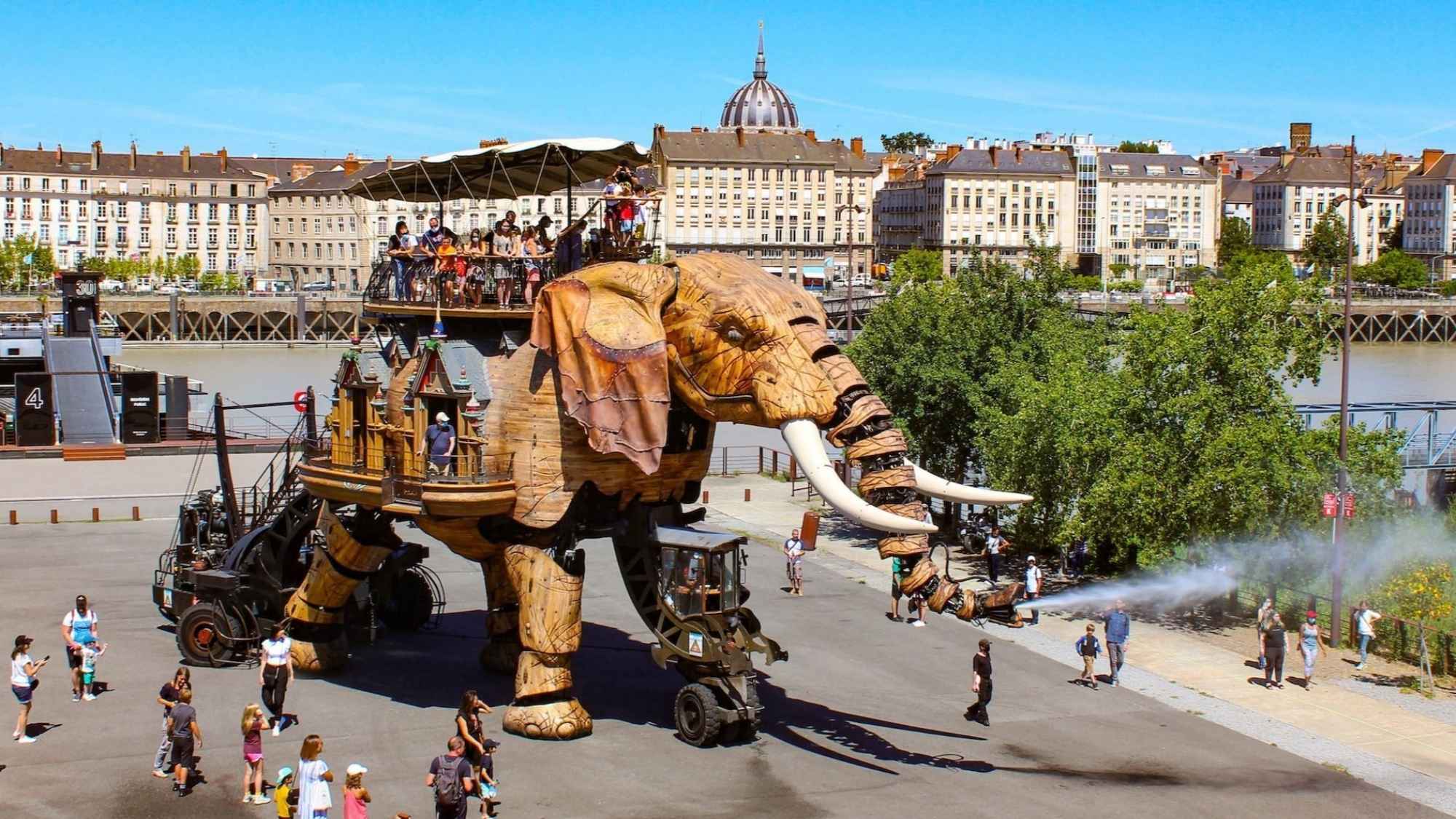 Attraction emblématique de Nantes - L'Éléphant des Machines de l'île pour activité de team building